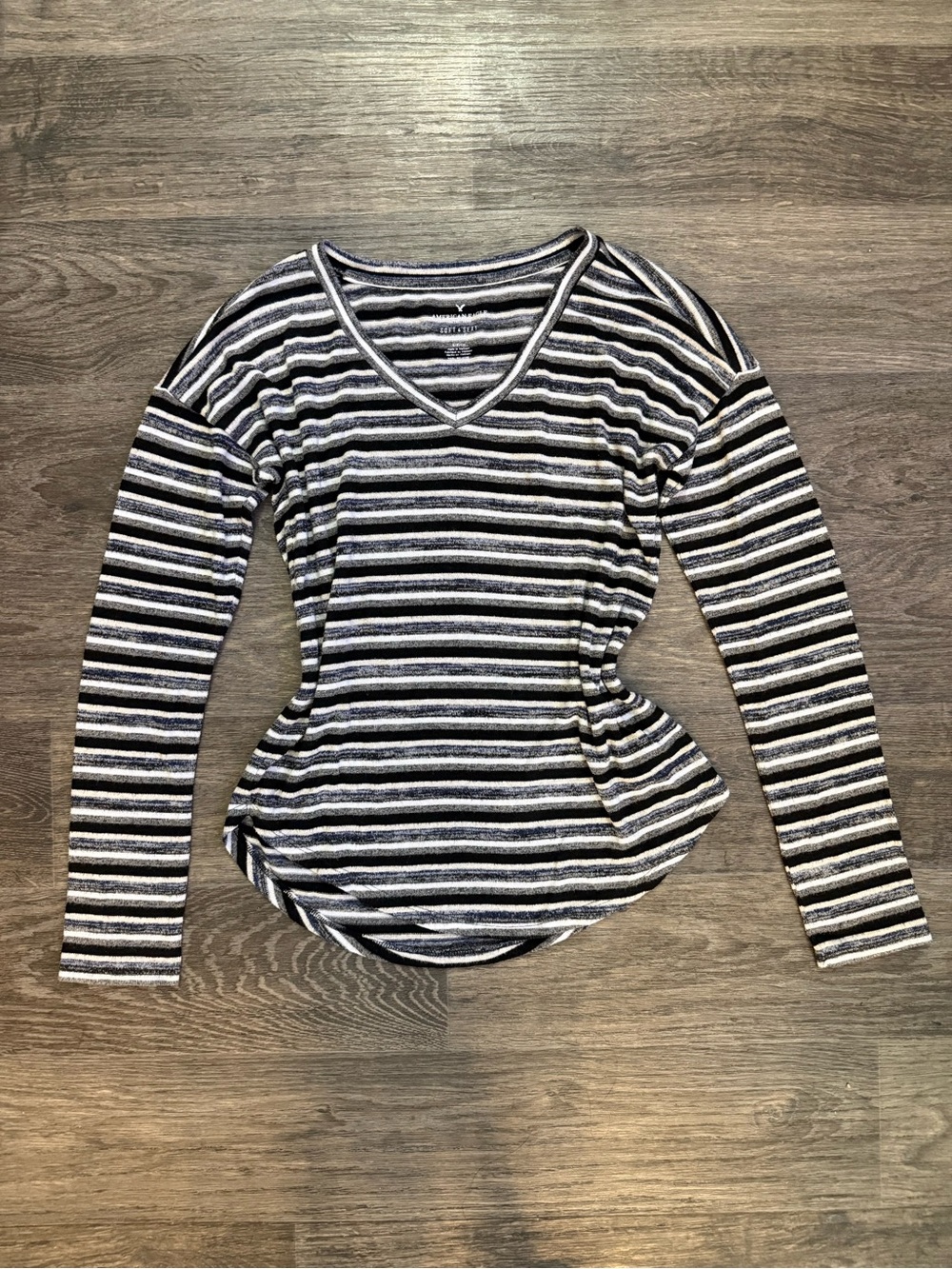 American Eagle Soft & SexyStriped V-Neck Long Sleeve Top - Black & White